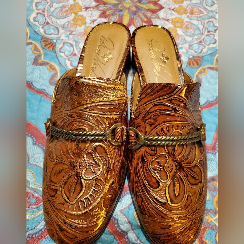 Unique Patricia Nash Mules